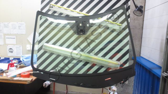 Фото Лобовое стекло на лексус рх, lexus rx в наличии на нашем складе